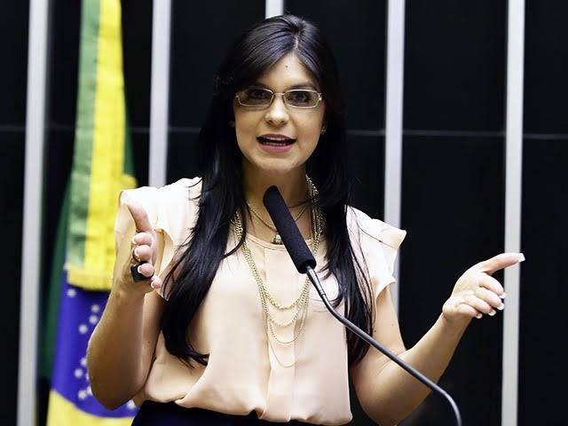 Deputada Professora Dayane Pimentel / Foto: Câmara dos Deputados Deputada Professora Dayane Pimentel / Foto: Câmara dos Deputados