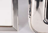 Dois portas retrato de modelos diferentes, mold... - Dois portas retrato de modelos diferentes, molduras de prata de lei. Dois portas retrato de modelos diferentes, mold... - Dois portas retrato de modelos diferentes, molduras de prata de lei.
