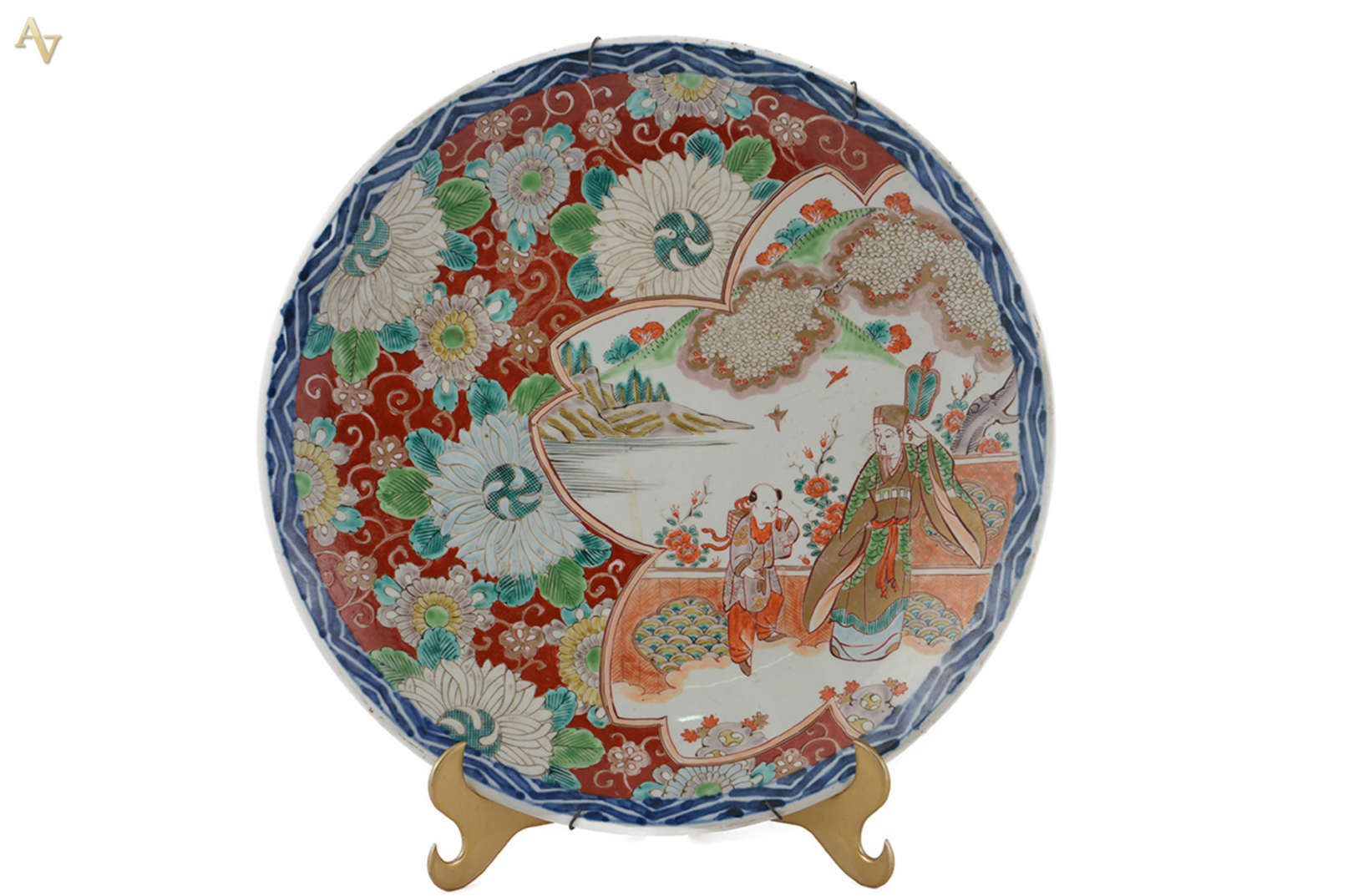 Medalhão de porcelana japonesa. Diâmetro 40,5 cm. - Medalhão de porcelana japonesa. Diâmetro 40,5 cm. Medalhão de porcelana japonesa. Diâmetro 40,5 cm. - Medalhão de porcelana japonesa. Diâmetro 40,5 cm.