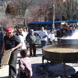 Participación Exitosa en Fiestas Populares