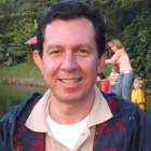 Dr. Carlos Mario Vélez
