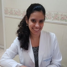 Daniele Maia de Jesus Valviesse, Reumatologista Rio de Janeiro