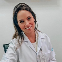 Juliana Prado, Cirurgião buco-maxilo-facial São Paulo