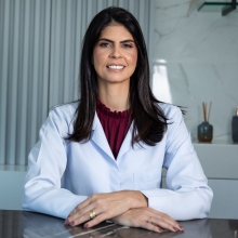 Maria Carolina Neves, Nefrologista Recife