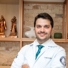 Leonardo Marques Calazans, Urologista Salvador