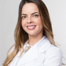 Gláucia Maria Mendes de Oliveira Câmara, Dermatologista