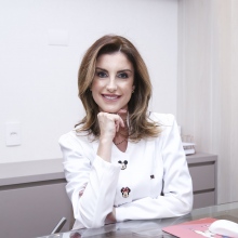 Priscilla G. P. Rosique, Oftalmologista Goiânia