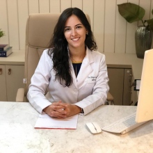 Mayse Meireles de Azeredo Coutinho, Cirurgião geral Goiânia