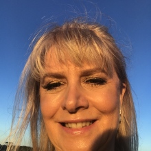 Aurora Maria Pezzi Dalmeida, Oftalmologista Porto Alegre