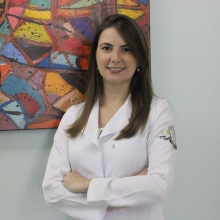 Carolina Nazareth Valadares, Mastologista Belo Horizonte