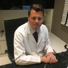 Marcelo de Oliveira Mendes, Oftalmologista Curitiba