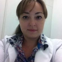 Cássia Dourado Leme Bueno, Endocrinologista São Paulo