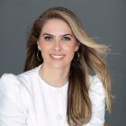 Dra. Monique Carvalho Awad
