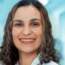 Aline Correia De Araujo Plenas, Gastroenterologista Salvador