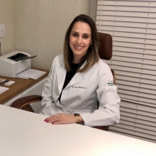 Mayra Messias Lera, Cirurgião de cabeça e pescoço São José dos Campos