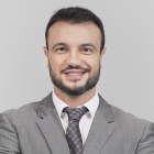 Dr. Adriano Medeiros