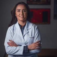 Mariana Thalyta Bertolin Silva, Cirurgião vascular Curitiba