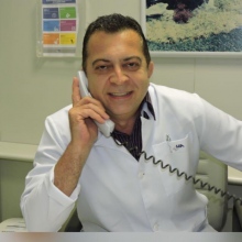 Fernando Khouri, Cirurgião da mão Salvador