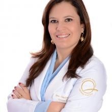 Carolina Souto, Cirurgião plástico Salvador