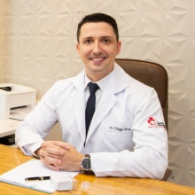 Thiago Peres Alves, Cirurgião vascular Goiânia