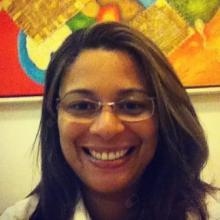 Mara Rubia Ferreira de Santana Moutinho, Ginecologista Vila Velha