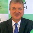 Dr. Cláudio Meneghello Martins