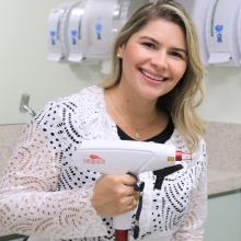Paula Sabrina Milhomem, Cirurgião vascular Goiânia