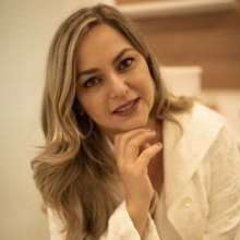 Ana Cristina da Cruz Silva, Dermatologista Uberlândia