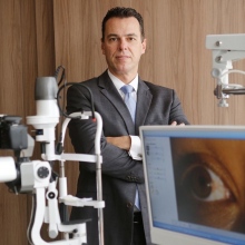 Otavio Siqueira Bisneto, Oftalmologista Curitiba