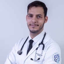 Rafael Kocinas, Pediatra Santos
