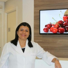 Manuela Pereira de Melo Brito, Coloproctologista Salvador