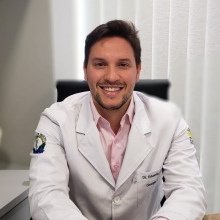 Eduardo Barbosa Coelho Neto, Ortopedista - Traumatologista Tubarão