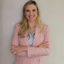 Bruna Naves, Cirurgião vascular Belo Horizonte