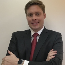 Gustavo Henrique Rossitto Martins, Cirurgião buco-maxilo-facial Brasília