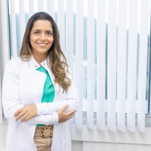 Flavia de Sá Pacheco Magalhães, Dentista Niterói