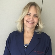 Eugenia Araujo Campos, Reumatologista Salvador