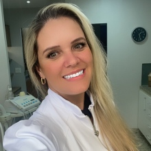 Geisa Fernanda Almeida Sandi Pereira, Dentista Guará