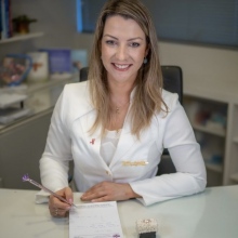 Vivian Lidia Pavani Gumy, Ginecologista Curitiba