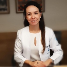Nathalia Lins Pontes Vieira, Coloproctologista São Paulo
