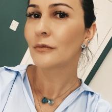Sirley Andréia Amaral Tonussi, Especialista em Medicina Estética Carandaí