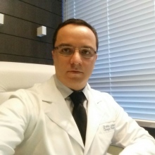 Fábio Augusto Albanez Souza, Cirurgião pediátrico Brasília