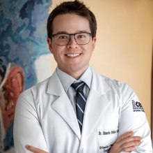 Eduardo Valias Schmitt, Ortopedista - Traumatologista Cascavel