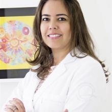 Adriana Santa Cecilia Borges, Cirurgião plástico Uberlândia