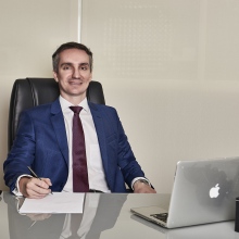 Dimitri Cardoso Dimatos, Cirurgião plástico Ituporanga