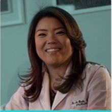 Ana Claudia Munemori Mariushi, Oftalmologista Curitiba