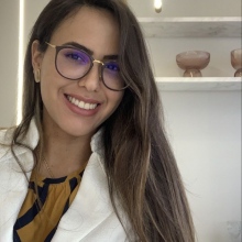 Mônica Oliveira, Dermatologista Caruaru