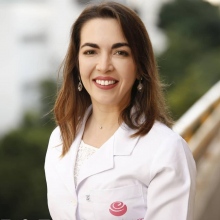 Ana Cláudia Lyon, Dermatologista Belo Horizonte