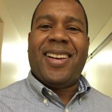Reinaldo Ferreira Dos Santos, Cirurgião buco-maxilo-facial Nova Iguaçu