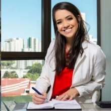 Sílvia Vieira de Almeida, Dentista Recife