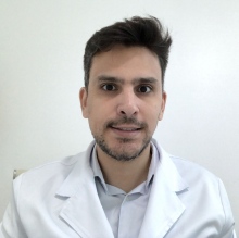 Adriano Caldeira, Urologista Contagem